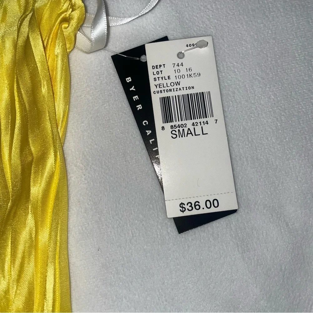 NWT Women’s Byer California Yellow Ruched Cut Out Tank Top Size Small - Picture 4 of 9